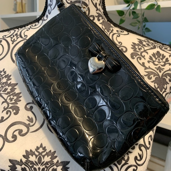 Coach - Picture 3 of 5